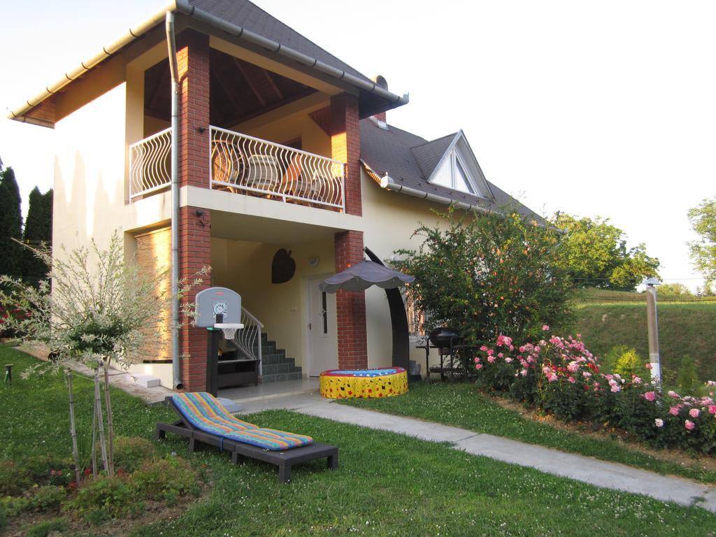 Rozsadomb Apartman Zalakaros Exteriér fotografie